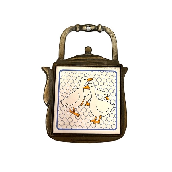 Vintage Cast Iron Trivet Teapots Duck Tiles Footed Wall Art goose 90s - Picture 1 of 7